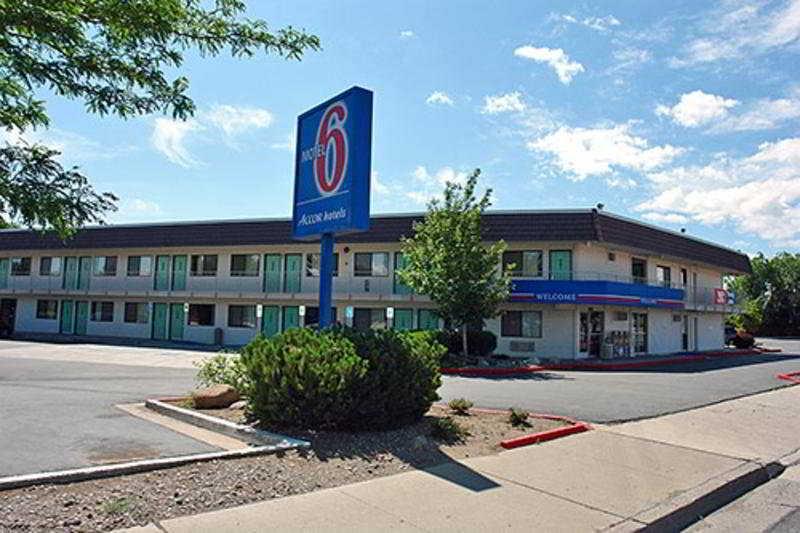 Motel 6-Reno, Nv - Livestock Events Center Eksteriør billede